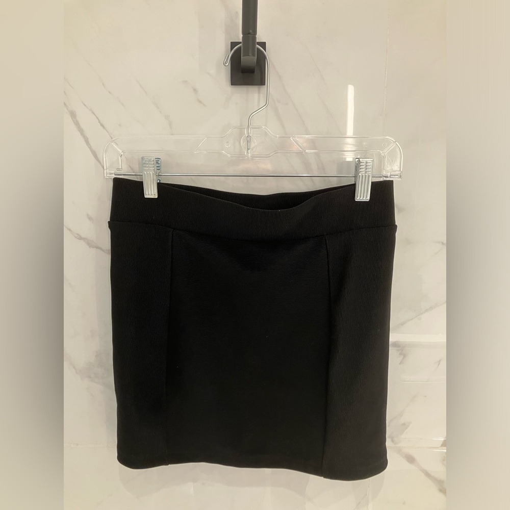 Black Ribbed Skirt - Size 6